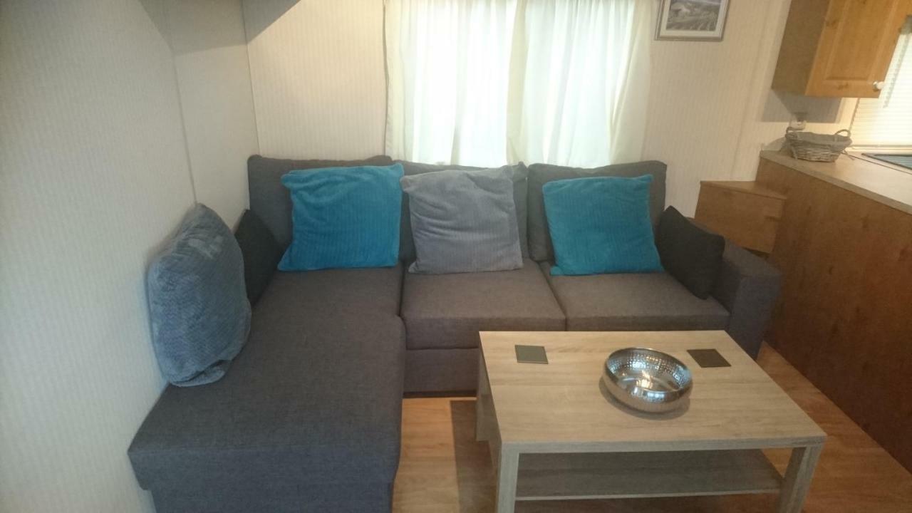 Mobile Home In Frejus, South Of France Eksteriør billede