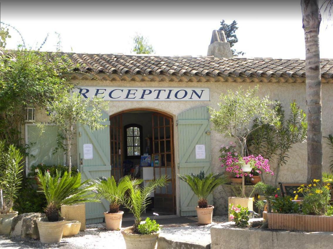Mobile Home In Frejus, South Of France Eksteriør billede